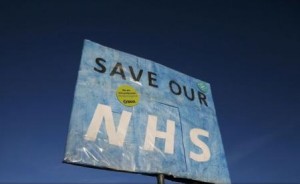Brexit-ul provoacă deja scăderea personalului infirmier european în Marea Britanie