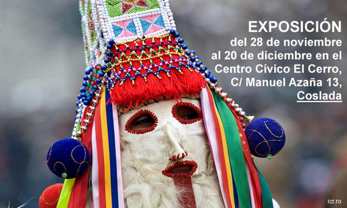 exposición de mascaras y costumbres para celebrar el día nacional de