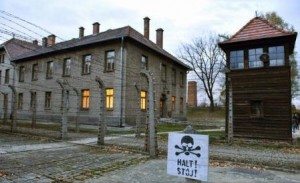 Polonia publică numele a circa 10.000 de gardieni și membri SS de la Auschwitz