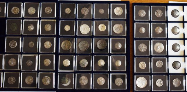 164 de monede antice sustrase din Munţii Orăştiei, recuperate din Austria şi Germania