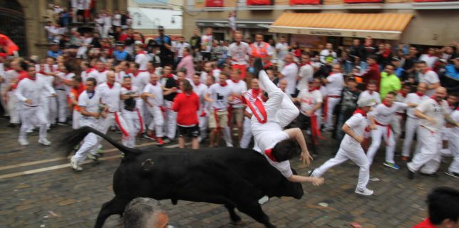42 de persoane rănite în timpul Festivalului San Fermin din Pamplona încheiat sâmbătă