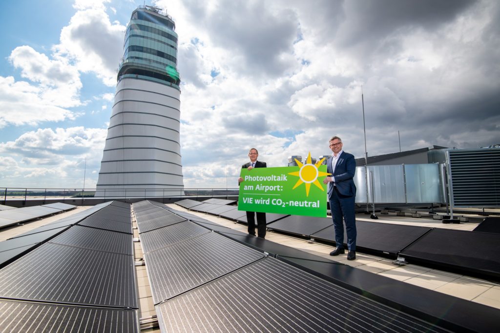 Aeroportul din Viena plănuieşte să construiască cea mai mare centrală fotovoltaică din Austria