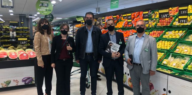 Alberto Blázquez acude a la reapertura del supermercado Mercadona de El Ensanche tras convertirse en una “tienda eficiente”