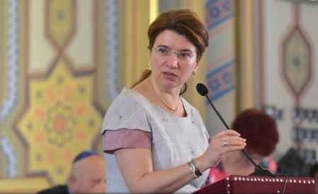 Andreea Păstârnac – Finanțări nerambursabile pentru media, bloguri sau ONG-uri, pentru păstrarea identității lingvistice a românilor