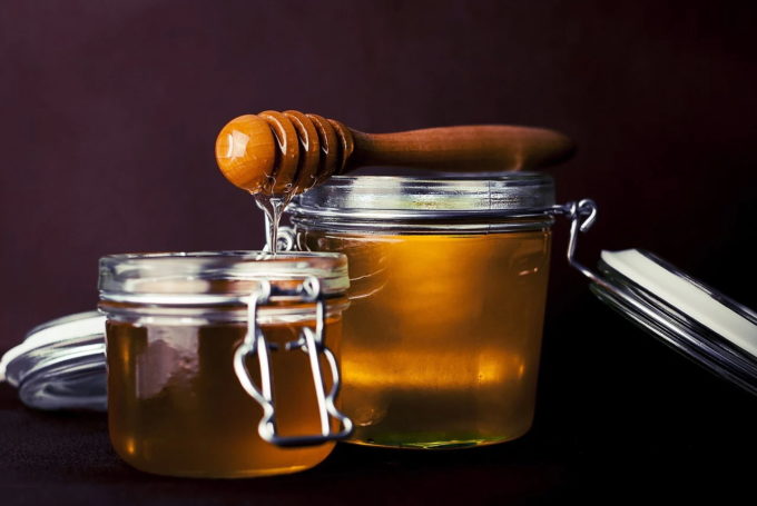 Arad: Apicultorii spun că au cea mai slabă producţie de miere din ultimii 50 de ani