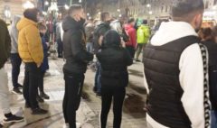Arad: Protest spontan cu sute de participanţi, în cursul nopţii, faţă de noile restricţii