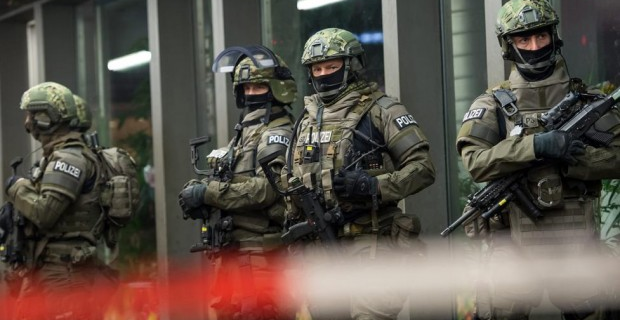 Atacul-cu-un-cuțit-de-la-München-Un-mort-și-trei-răniți-parchet