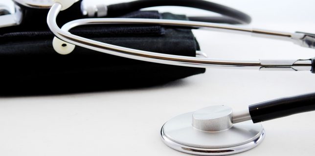 Bodog caută soluţii pentru medicii care au luat Rezidenţiatul, dar nu au post