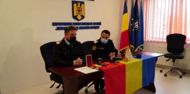 Botoşani: Medalia ''Meritul Sanitar, clasa a III-a'', acordată de preşedintele Iohannis pompierului Iulian Rotariu