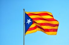 Catalonia într-o situație incertă: Guvern în exil şi un nou referendum, propuneri ale separatiştilor catalani