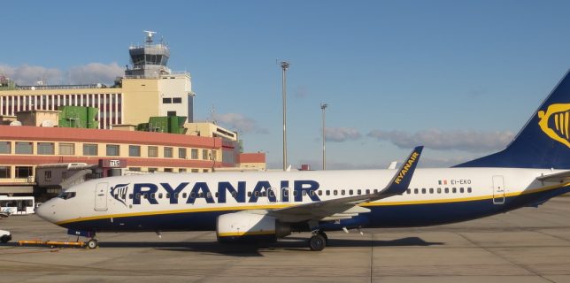 Cea mai mare grevă la Ryanair va afecta aproape 50.000 de clienţi în perioada 25-26 iulie