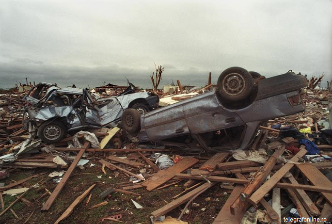 Cel-puțin-28-de-morți-în-urma-tornadelor-din-sudul-Statelor-Unite