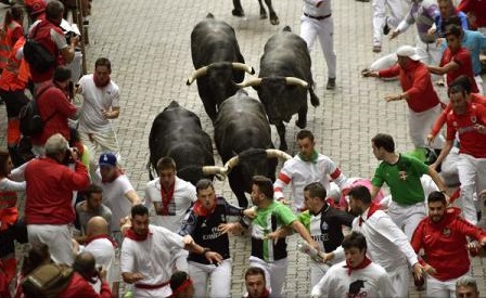 Cel puțin zece răniți în ultima cursă cu tauri de la Pamplona din 2017