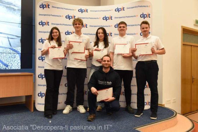 Cluj: O aplicaţie pentru nevăzători, creată de elevi, a obţinut Premiul I la Gala ''Descoperă-ţi Pasiunea în IT'' 2023