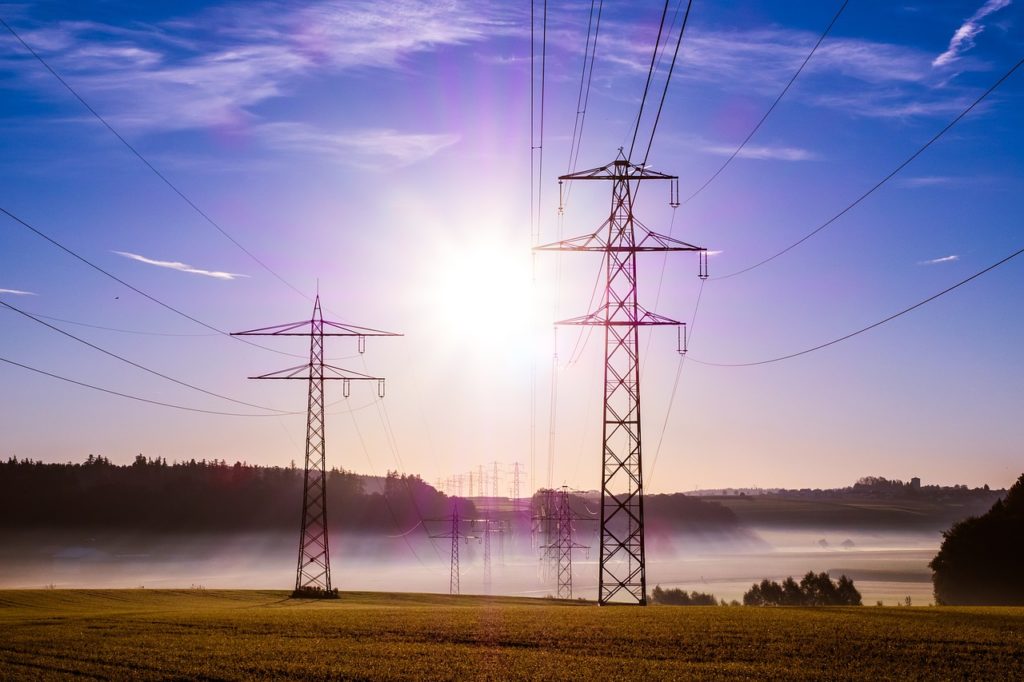 Comisia Europeană va ajuta statele membre să răspundă creşterii preţurilor la energie fără a încălca reglementările