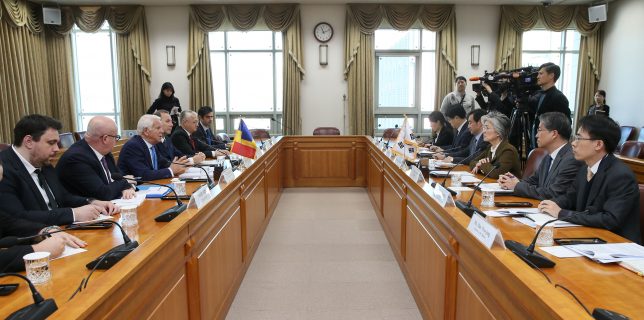 Coreea de Sud cere României să joace un rol-cheie în sprijinirea procesului de pace din Peninsula Coreeană