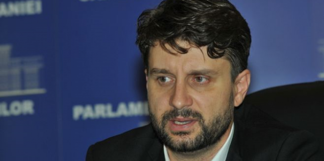 Deputatul-PNL-Aurelian-Mihai-despre-propunerea-legislativă-privind-instituirea-Centrelor-Comunitare-Românești-în-străinătate