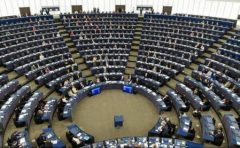 Directiva europeană privind detașarea lucrătorilor: PE este pregătit să înceapă negocierile cu Consiliul UE