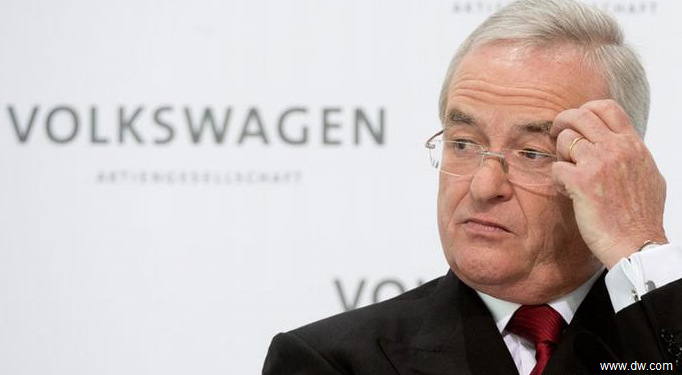 Directorul general al Volkswagen, Martin Winterkorn, a demisionat