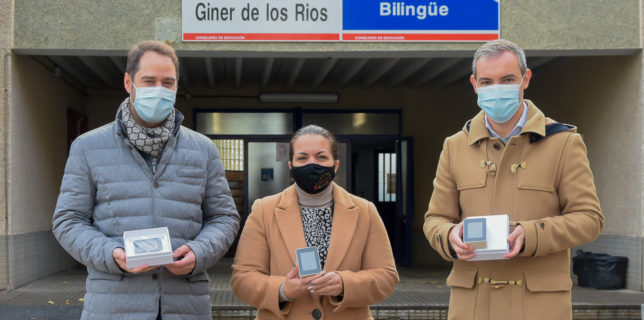 El Ayuntamiento de Torrejón de Ardoz entrega medidores de CO2 a los colegios públicos para controlar la calidad del aire