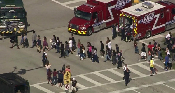 Florida Atac armat la un liceu peste 20 de persoane rănite