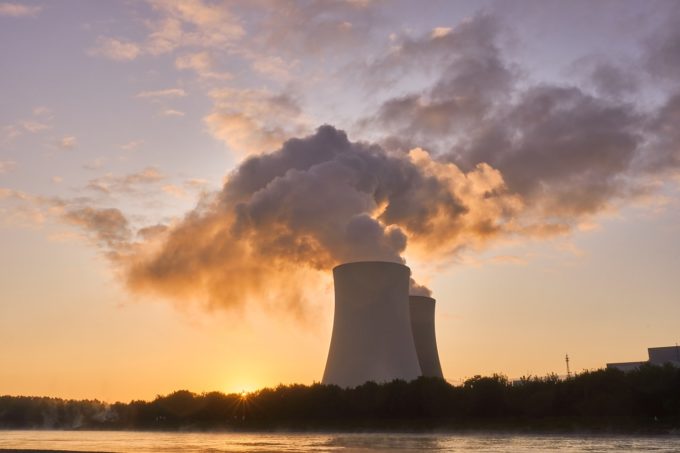Germania şi Spania insistă pentru excluderea energiei nucleare din obiectivele UE privind energiile regenerabile