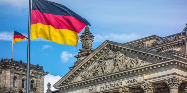 Germania înăspreşte regulile pentru persoanele nevaccinate care revin din Spania sau Ţările de Jos
