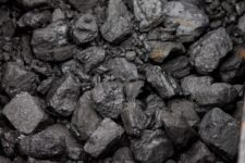 Greenpeace: România va trebui să renunţe la cărbune după 2025