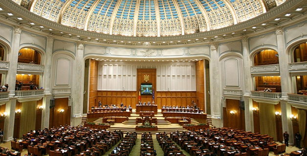 Guvernul-a-sesizat-Curtea-Constituțională-a-României-în-privința-pensiilor-speciale-pentru-aleșii-locali