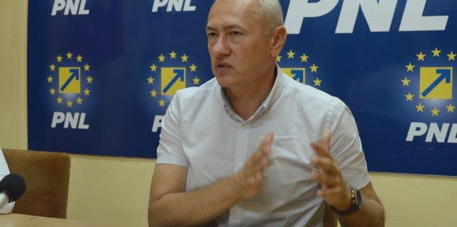 Heiuş (PNL) – Românii vor asista la filmul ”Cum să furi un pilon de pensii”; Teodorovici merită demiterea