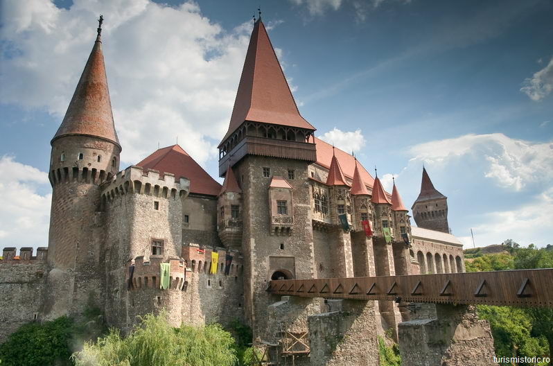 Hunedoara: Castelul Corvinilor va fi prezentat la Târgul internațional de turism de la Barcelona