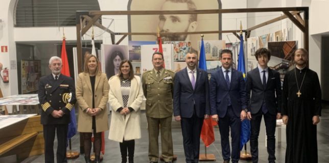 Inaugurarea expoziției „Femeia care sunt. 7 arhitecte românce și operele lor”, cu ocazia Zilei Naționale a României