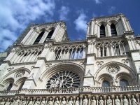 Incendiu la Notre-Dame: Un concurs internaţional de arhitectură, lansat pentru reconstrucţia fleşei distruse a catedralei