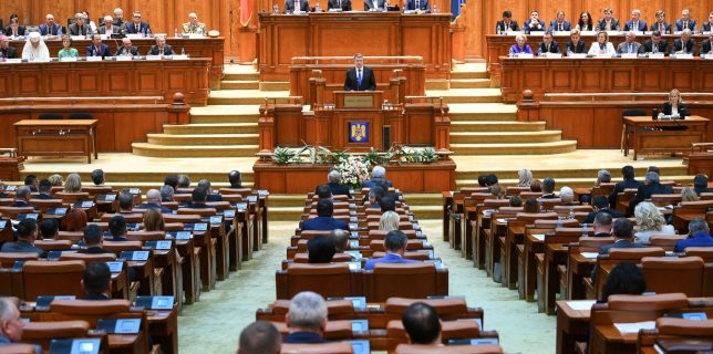 Iohannis către parlamentari – Nu faceţi rău societăţii mergând mai departe cu legile justiţiei