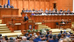 VIDEO - Iohannis: Întrebarea la care trebuie să răspundă politicienii este dacă vor continua să promită mult şi să livreze puţin