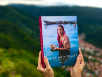 La fotógrafa rumana y su libro: «El Atlas de la belleza» o la diversidad de la mujer alrededor del mundo