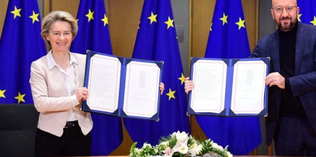 Liderii UE au semnat acordul comercial cu Regatul Unit