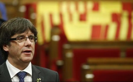 Madridul pune la îndoială viabilitatea unei eventuale cereri de azil a lui Puigdemont