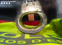 Manifestaţie împotriva ''represiunii'' la Barcelona: În lanţuri, la uşa tribunalului