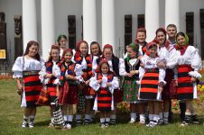 Maramureş: 500 de tineri în costume populare la deschiderea evenimentului ''Zilele Maramureşului - Haida, hai în Maramureş''