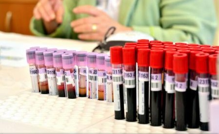 Marea Britanie a demarat o anchetă ce vizează scandalul sângelui contaminat cu HIV și virusul hepatitei C