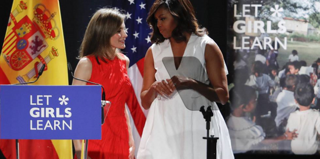 Michelle-Obama-sobre-la-Reina-Es-un-modelo-y-la-considero-mi-amiga