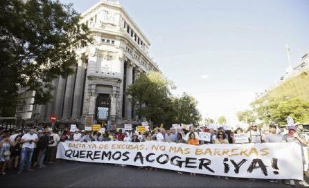 Mii de oameni au manifestat la Madrid în favoarea primirii refugiaților în Spania