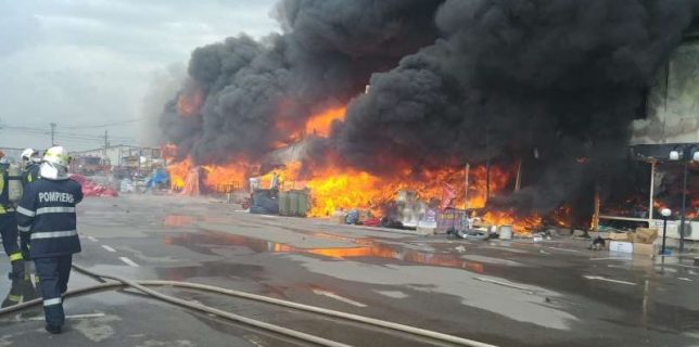 Ministerul Mediului Declarații despre incendiul izbucnit la un centru comercial din comuna Afumaţi