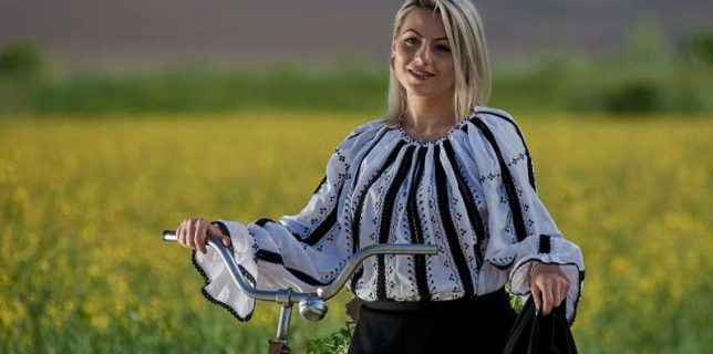 Neamţ – De Sânziene, ia românească va fi sărbătorită pe biciclete