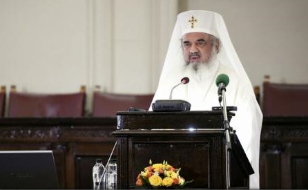 Patriarhul Daniel – Pomenirea eroilor români la sfintele slujbe ale Bisericii – semnul recunoașterii demnității și al respectului