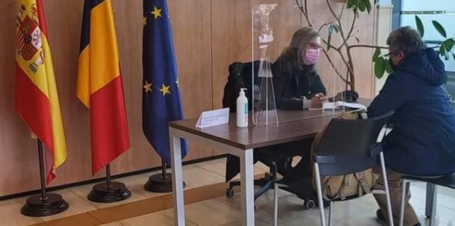 Peste 50.000 de persoane au apelat la serviciile Consulatului General al României de la Madrid