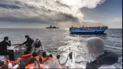 Peste 6.000 de migranți salvați în Marea Mediterană într-o singură zi, 22 de morți