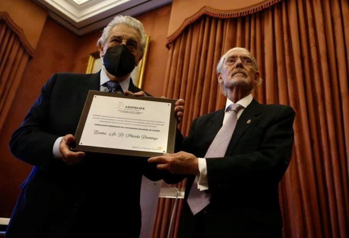 Placido Domingo, premiat în Spania în pofida acuzaţiilor de hărţuire sexuală