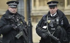 Poliția britanică nu a găsit dovezi că autorul atacului de săptămâna trecută ar fi avut vreo legătură cu Statul Islamic